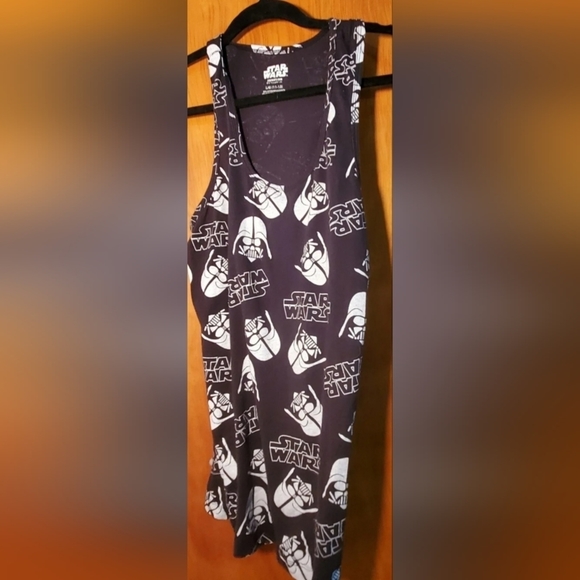 Star Wars Tops - STAR WARS